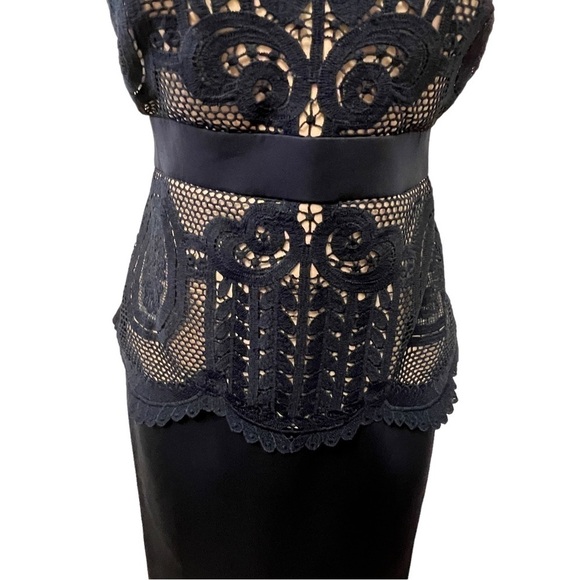 ENTRY Women’s Strapless Lace Overlay Peplum Dress, Size Medium - Picture 5 of 15